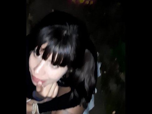 ❤️ Na rua, o pénis inchado em troca de doces ☑ Porno de qualidade em pt.pi-porno.ru